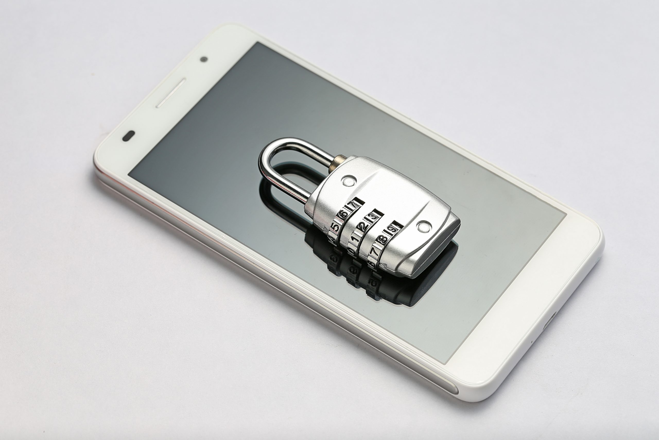 Password lock on the phone screen Password lock on the phone screen